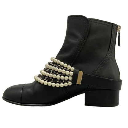 Chanel Short Boots C Black Pearl Chain Silver Leather — view 3