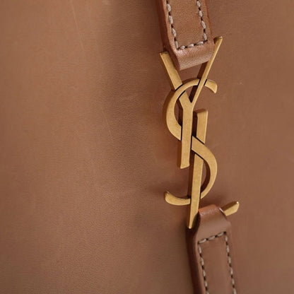 Saint Laurent Paris Le 5 A 7 Cassandra Leather Shoulder Bag Beige — view 6