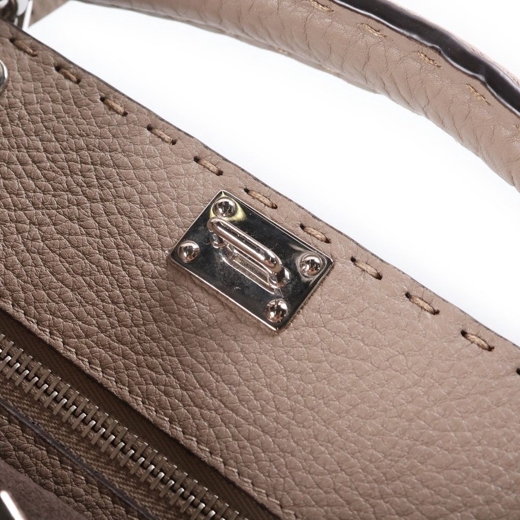 Fendi 2-Way Leather Peekaboo Selleria Banana Shoulder Bag Beige — view 7