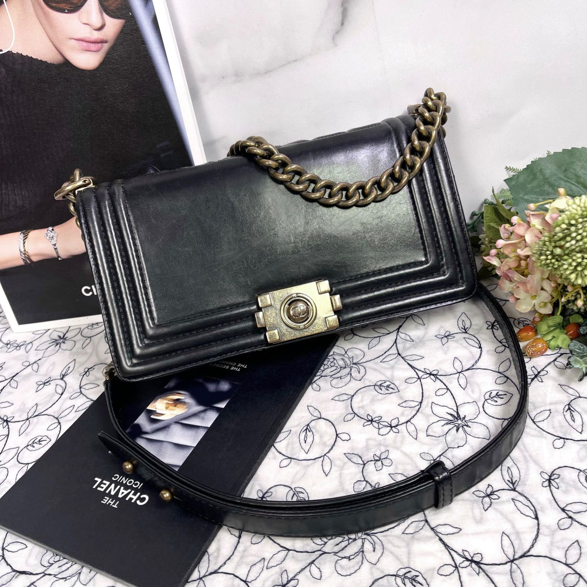Chanel Boy Chain Shoulder Bag Logo