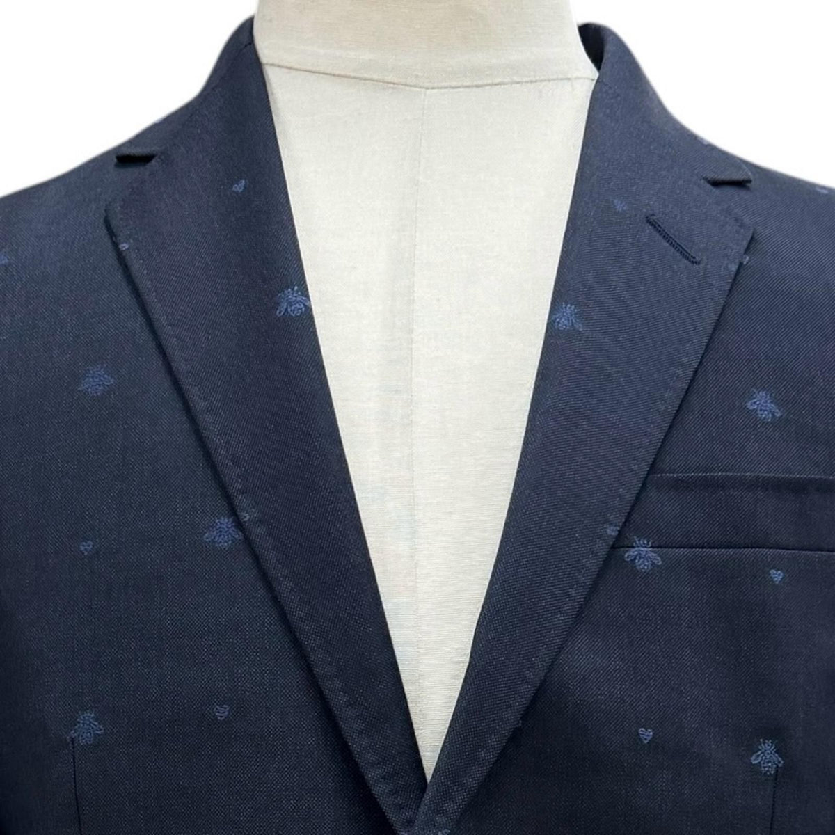 Gucci Wool 100% Bee Embroidery Logo Button Single Suit Set Navy 46 — view 3