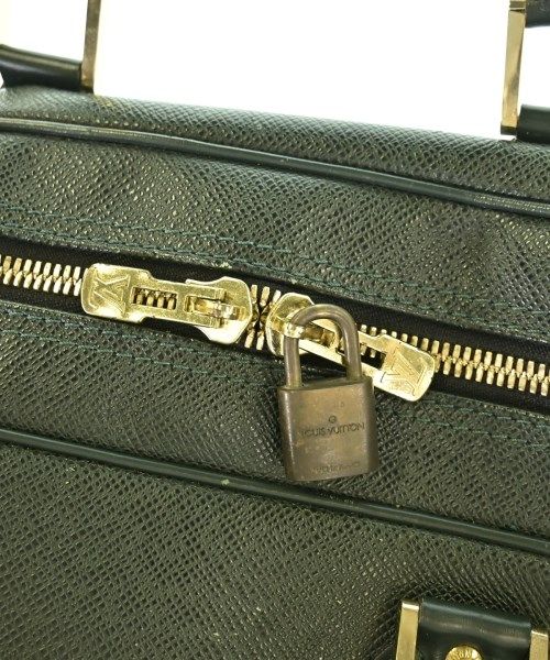 Louis Vuitton Taiga Kendall GM Boston Bag — view 7