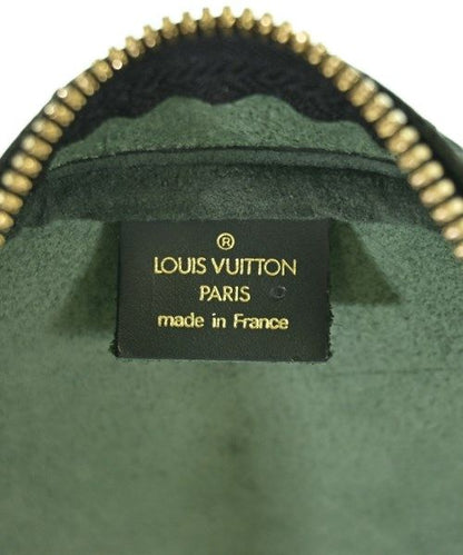 Louis Vuitton Taiga Kendall GM Boston Bag — view 4