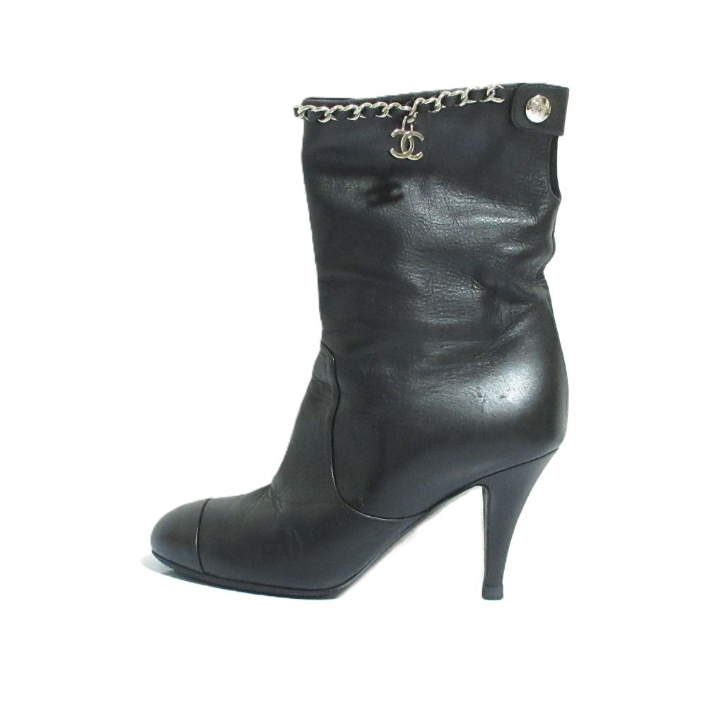 Chanel CC Logo Chain Decoration Leather Short Boots Small Black — view 2