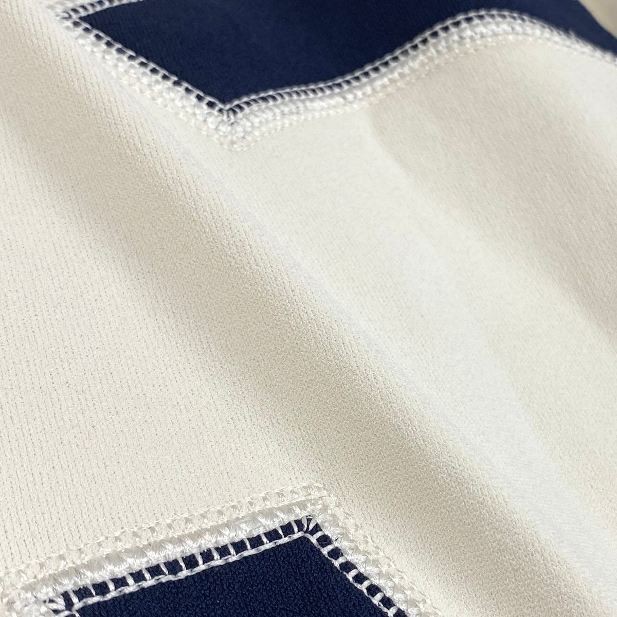 Chanel Ce1 CC Logo Double Zip Hoodie Big White — view 7