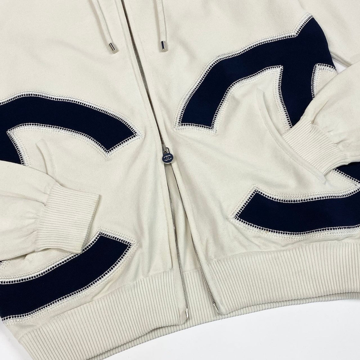 Chanel Ce1 CC Logo Double Zip Hoodie Big White — view 6