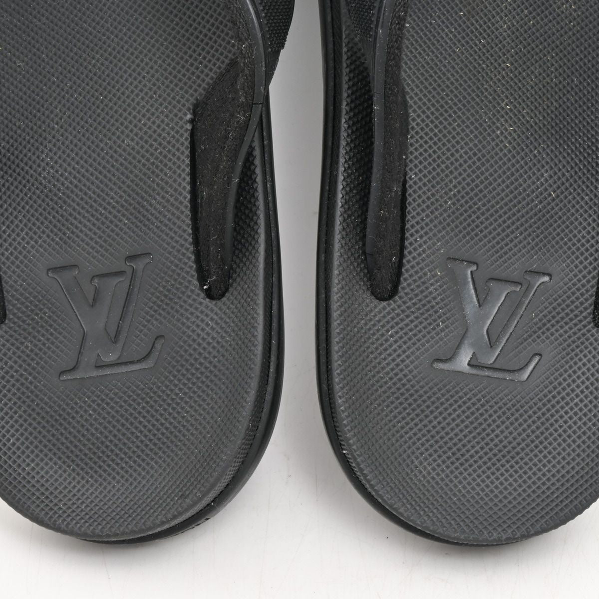 Louis Vuitton Beach Sandals Black Damier Pattern 10 — view 5