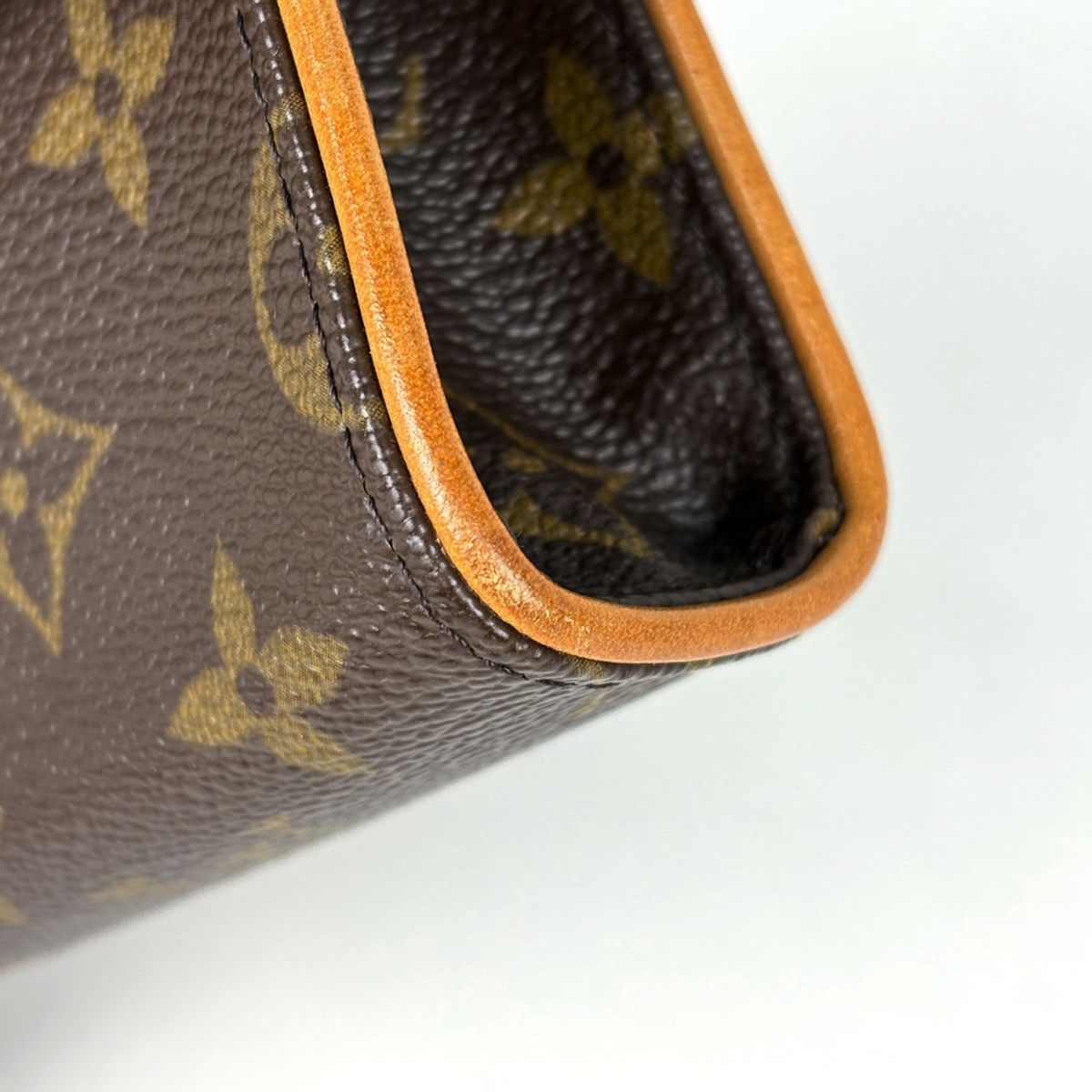 Louis Vuitton Pochette Florentine Belt Bag Pouch Monogram Brown — view 3