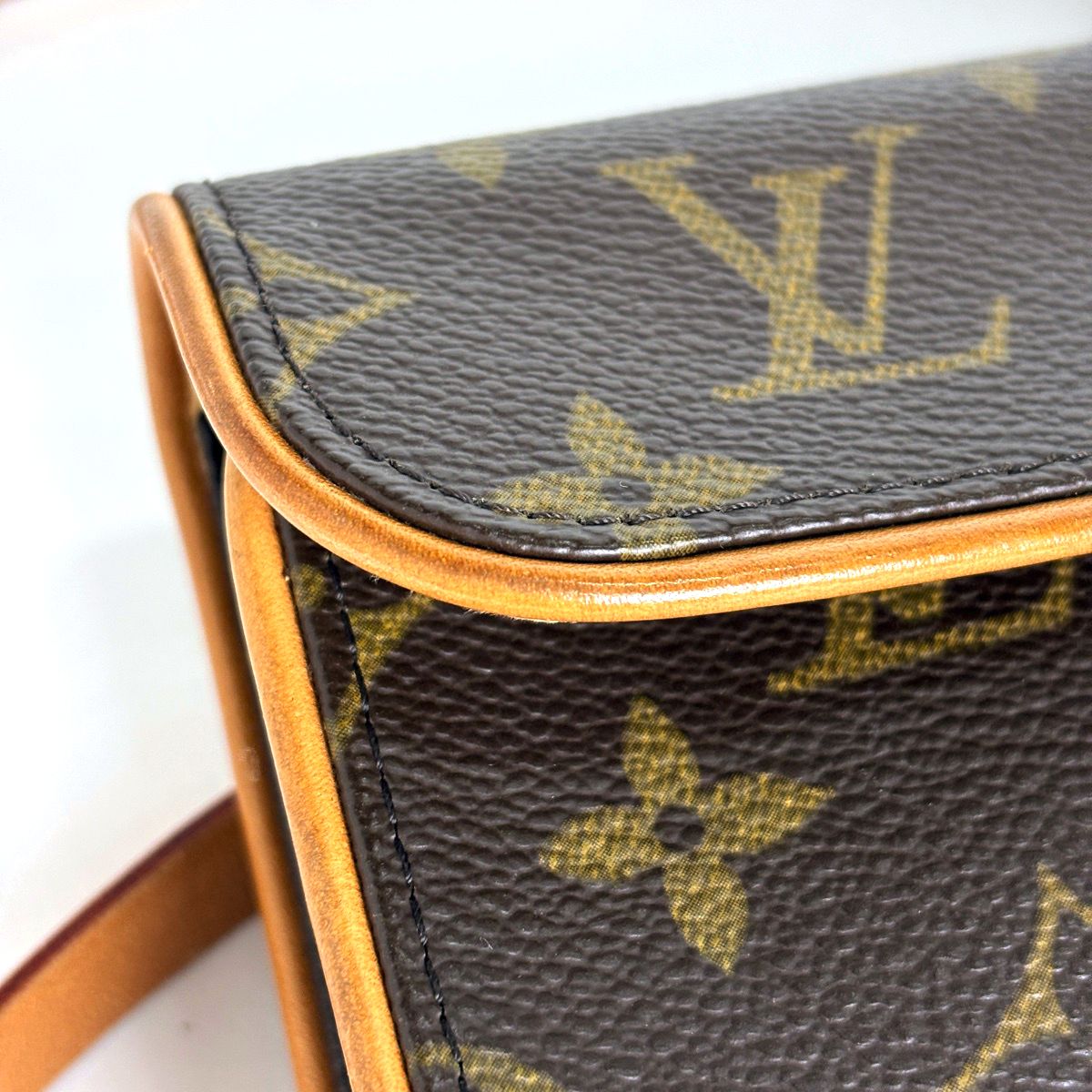 Louis Vuitton Pochette Florentine Belt Bag Pouch Monogram Brown — view 4