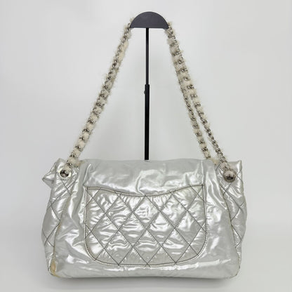 Chanel CC Logo Chain Tote Shoulder Bag Nylon Silver Ivory Seal Vintage — view 4