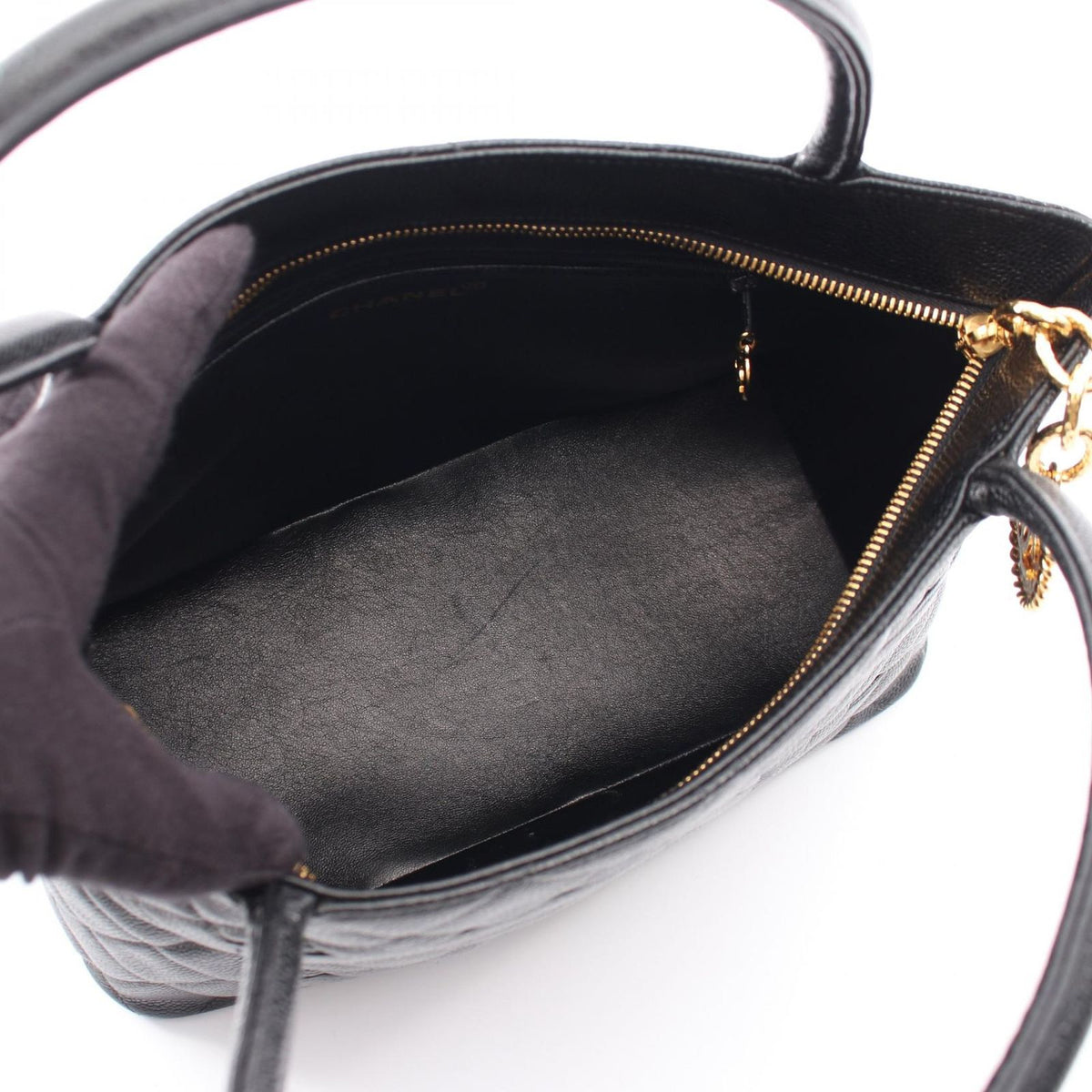 Chanel Tote Reissue Black Caviar Leather — view 3