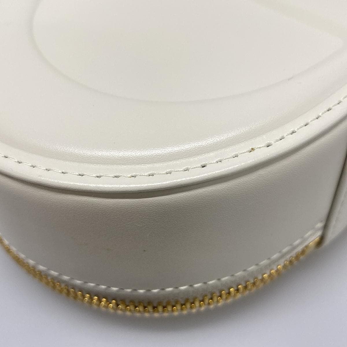 Dior Shoulder Bag CD Signature Oval White Leather — view 8
