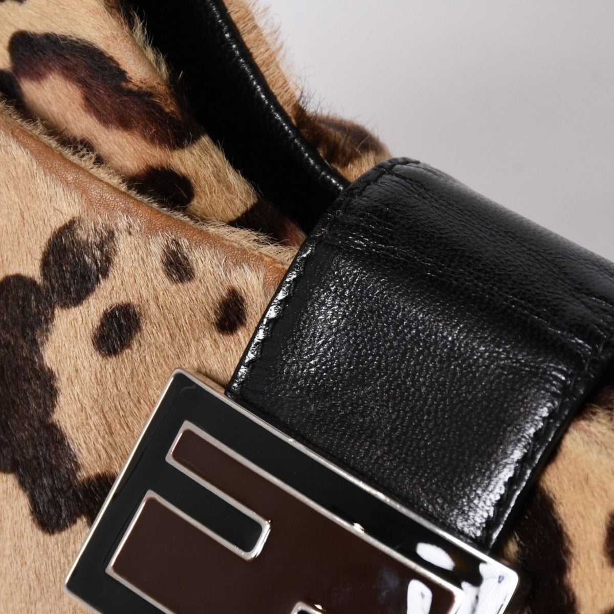 Fendi Mamma Bucket Bag Leopard Calf Hair Leather Brown Silver — view 8