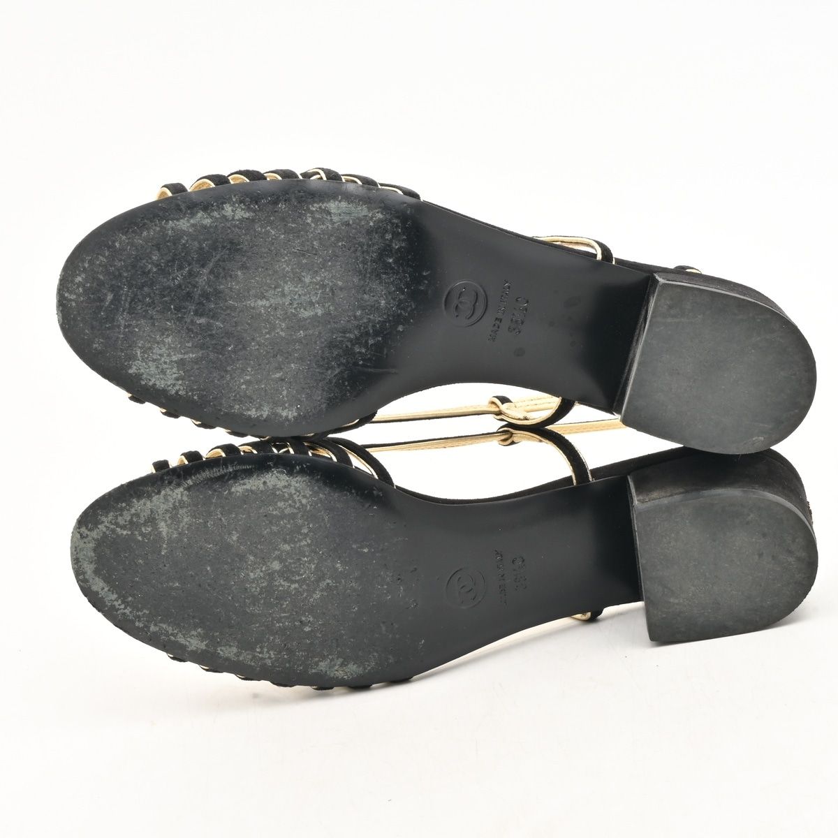 Chanel Sandals Black Gold Leather — view 4