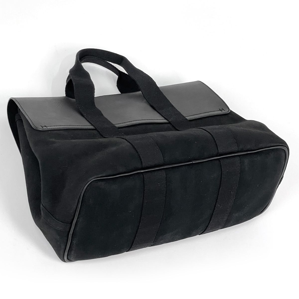 Hermes Valparaiso MM Handbag Toile Chevron Black — view 2