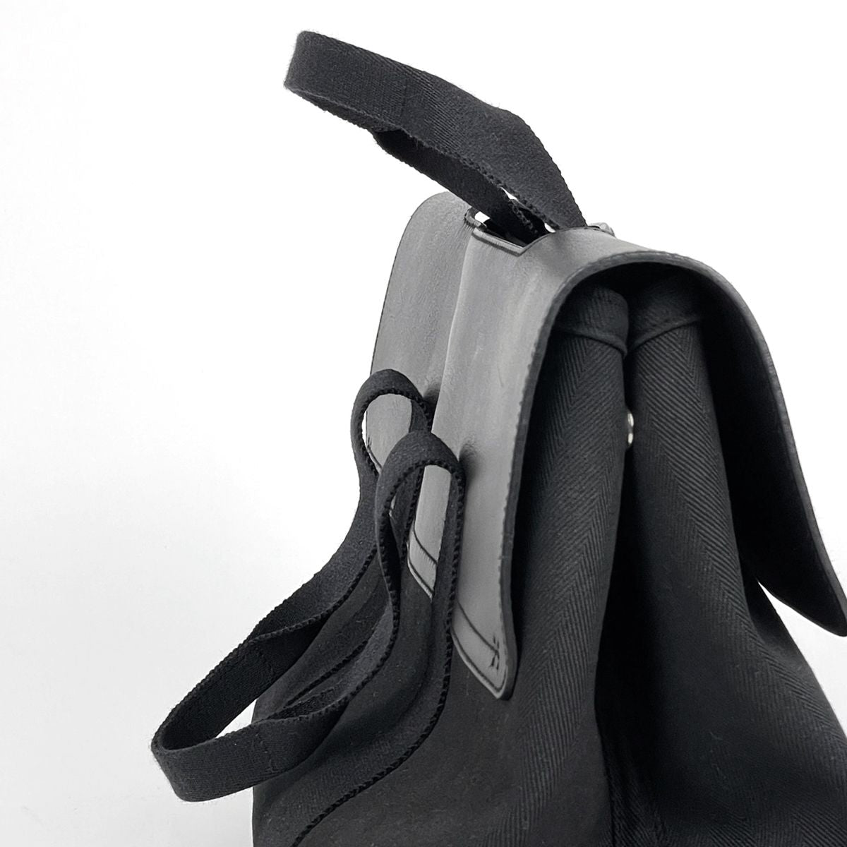 Hermes Valparaiso MM Handbag Toile Chevron Black — view 4