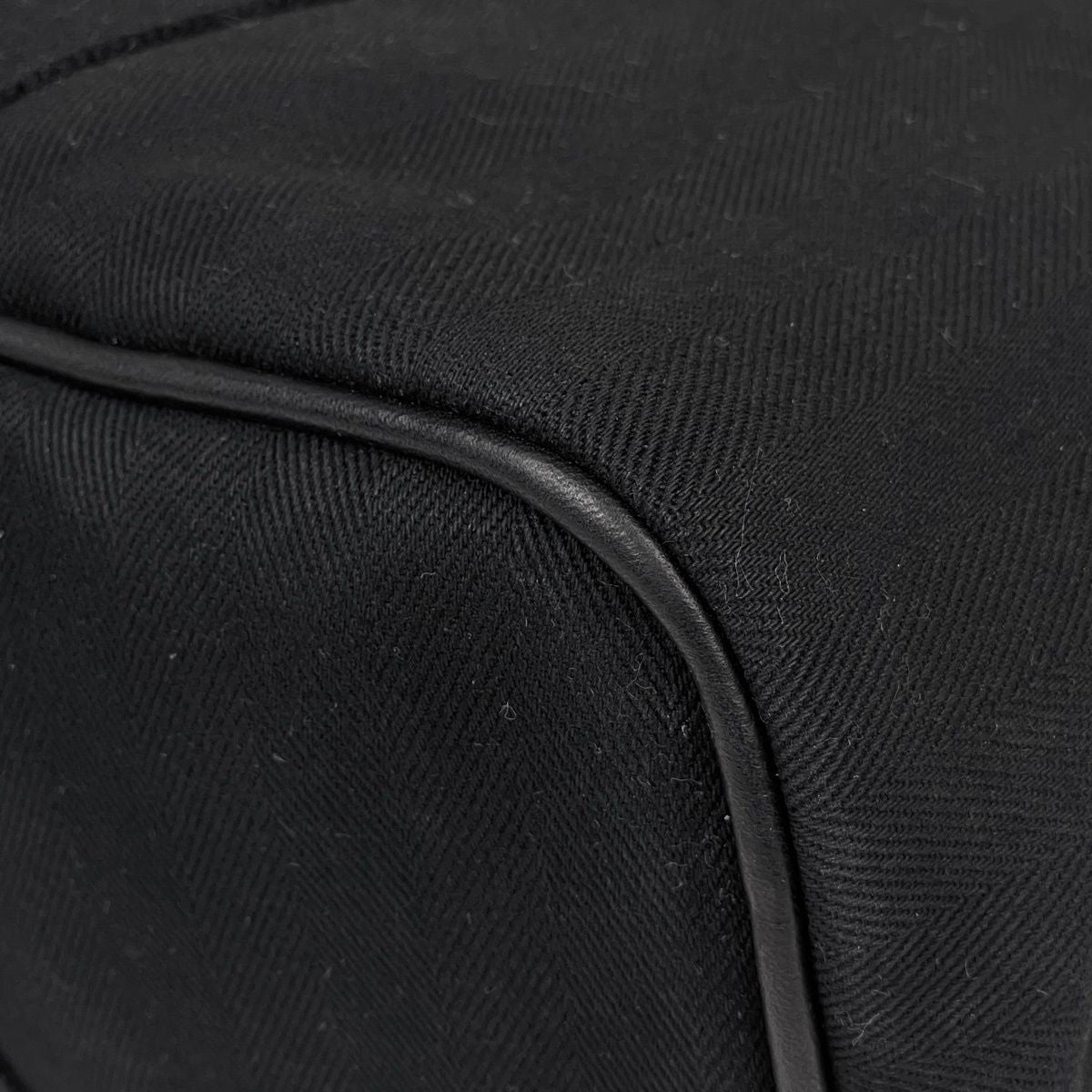 Hermes Valparaiso MM Handbag Toile Chevron Black — view 3