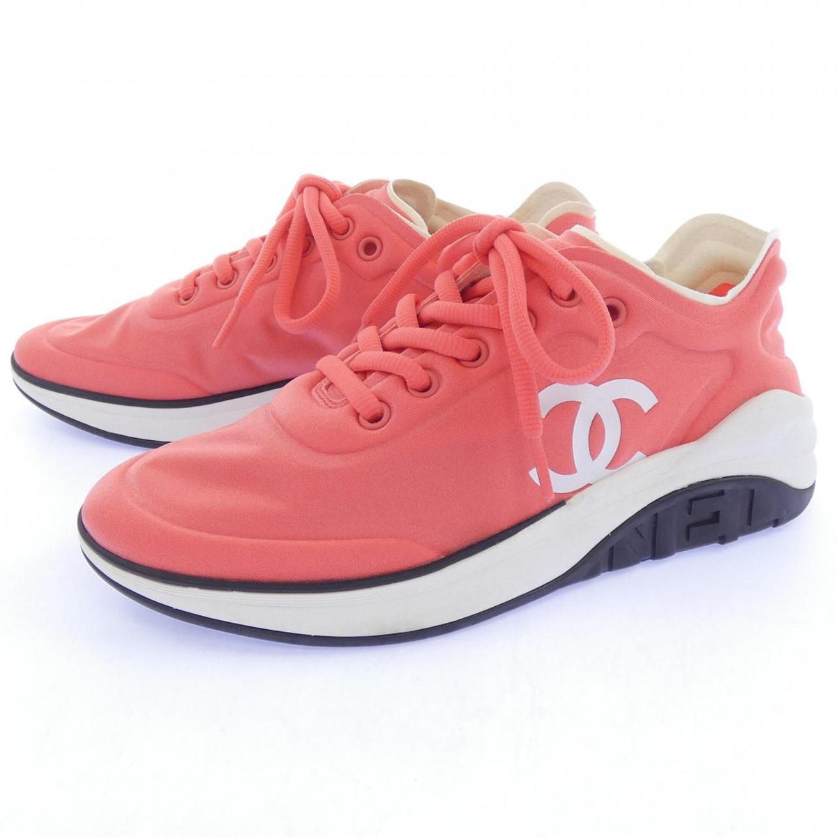 Chanel Sneakers Pink — view 3