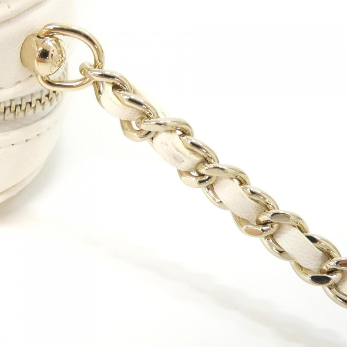 Chanel Shoulder Bag White — view 8