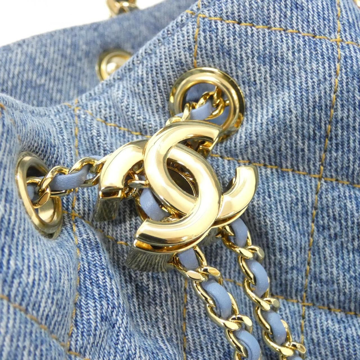 Chanel 25 Line Shoulder Bag — view 4