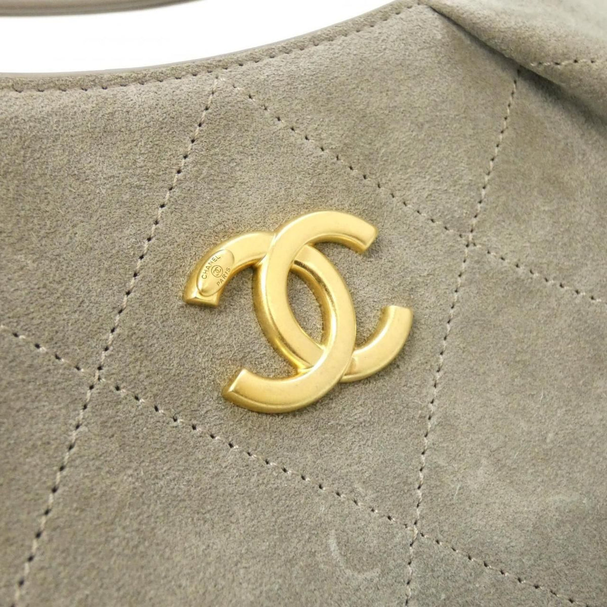 Chanel Shoulder Bag Gray — view 4