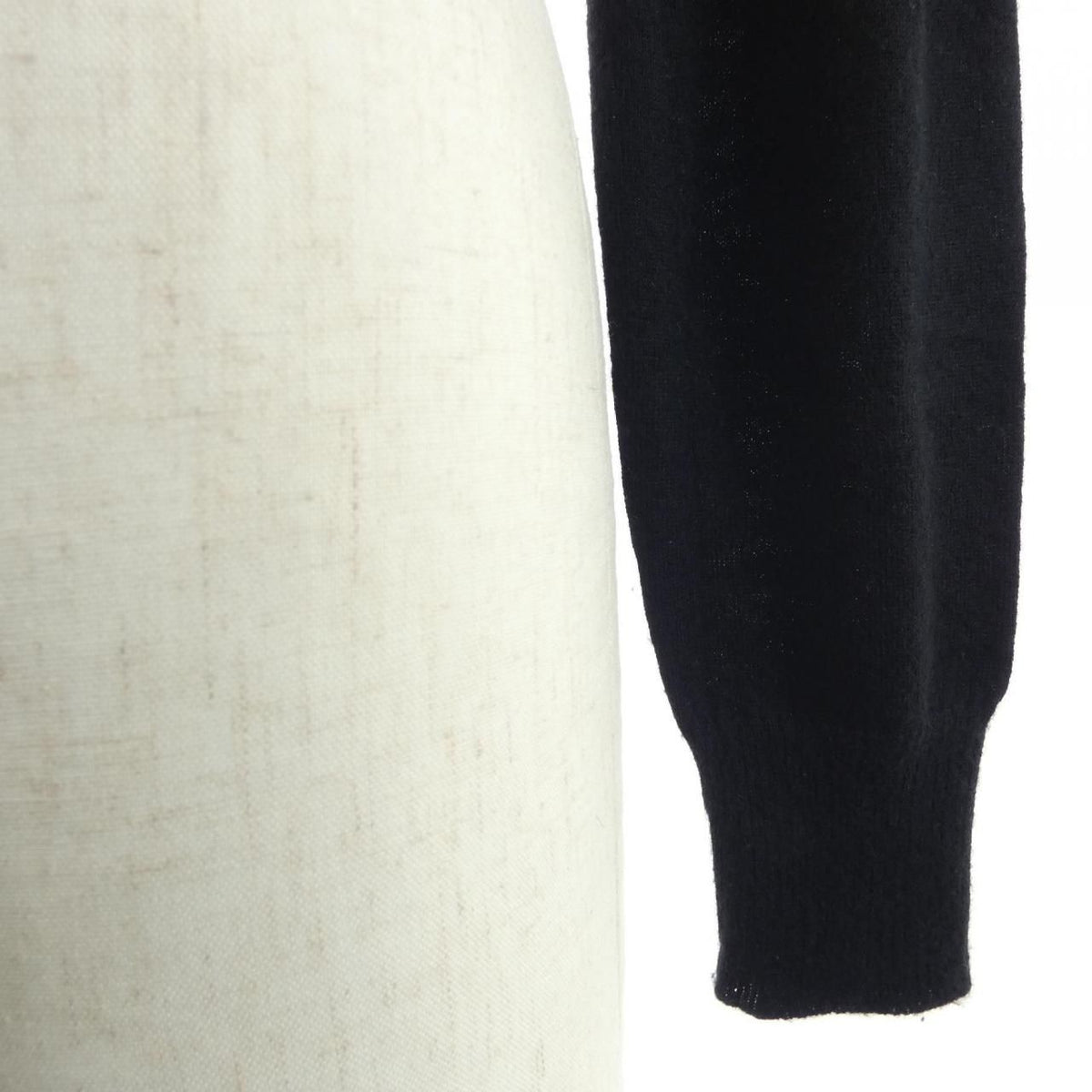 Chanel 04A Vintage Cardigan Black — view 6
