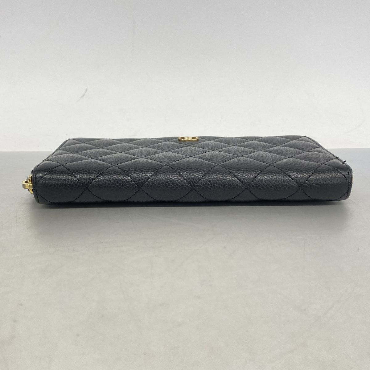 Chanel Wallet Quilted Caviar Leather Black Gold — view 2