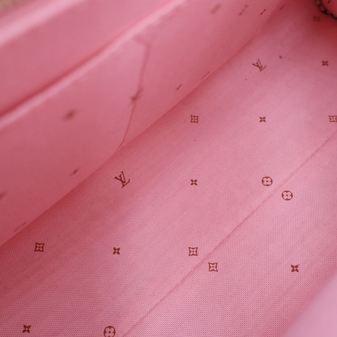 Louis Vuitton on the Go MM Fall for You Black Pink Tote Shoulder Bag — view 2