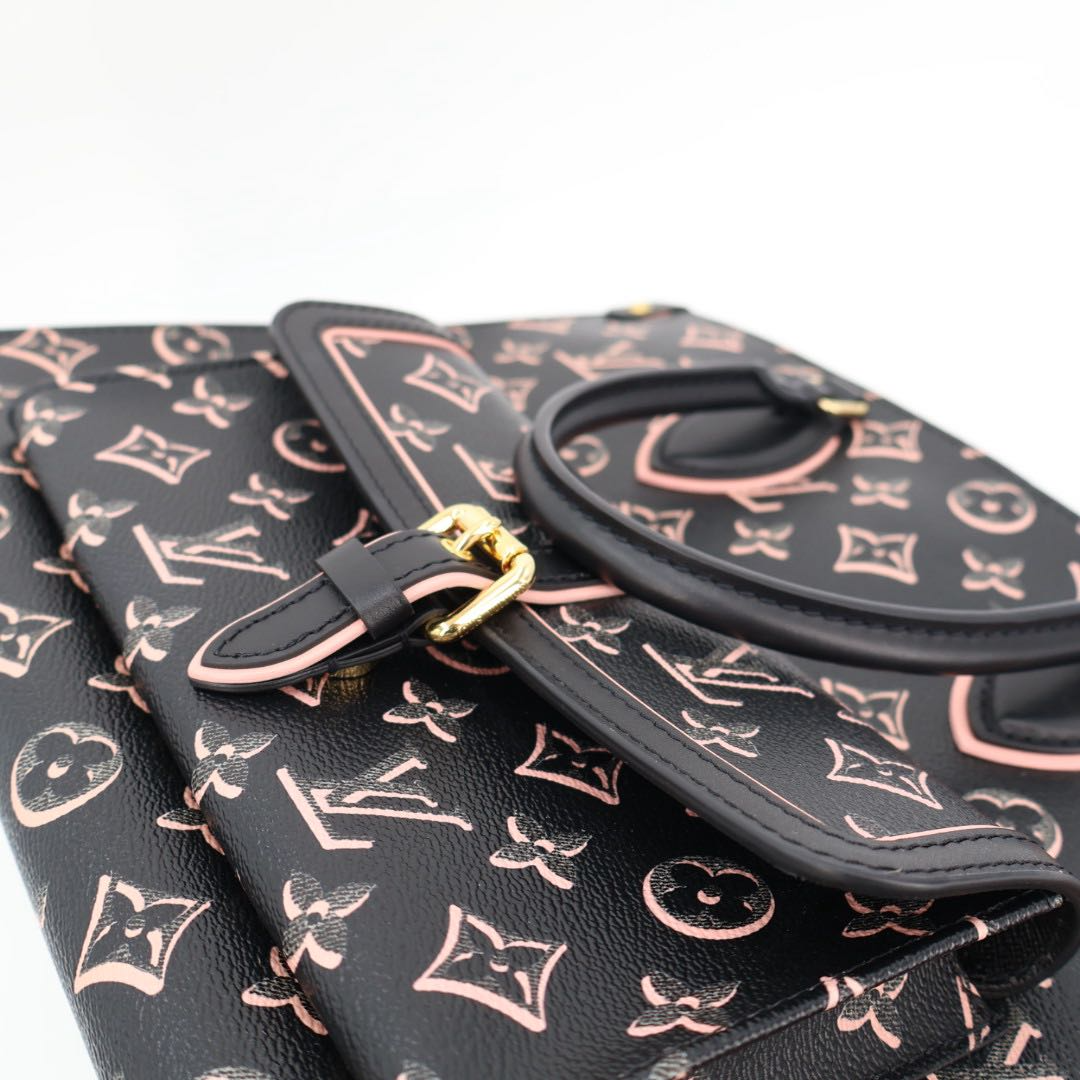 Louis Vuitton on the Go MM Fall for You Black Pink Tote Shoulder Bag — view 5