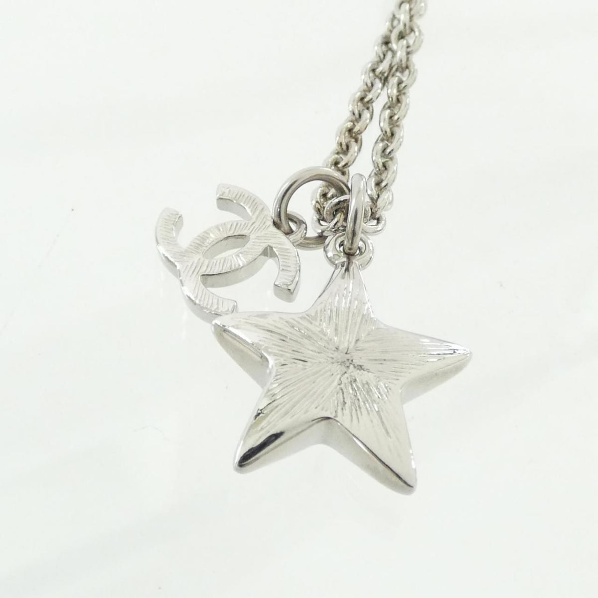 Chanel Necklace Silver — view 3
