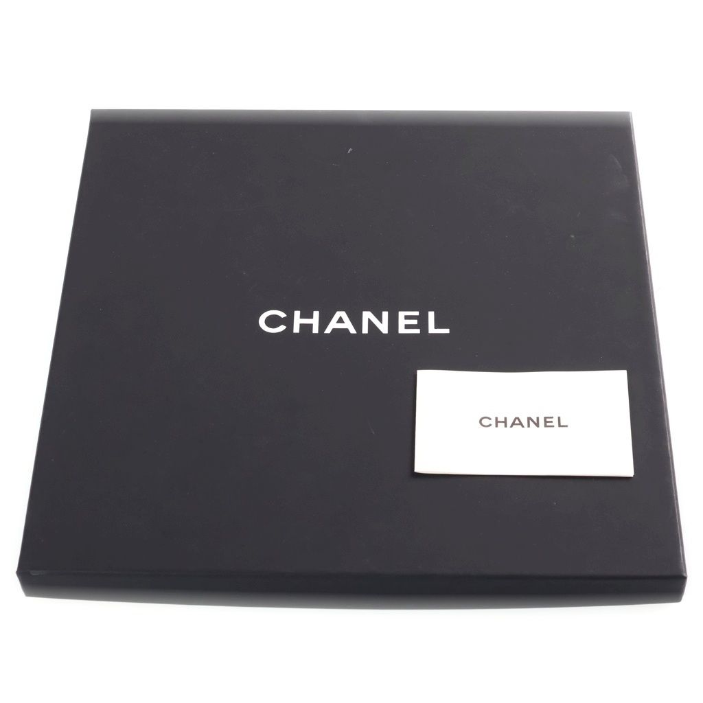 Chanel CC Logo Icon Scarf CC Silk White — view 6