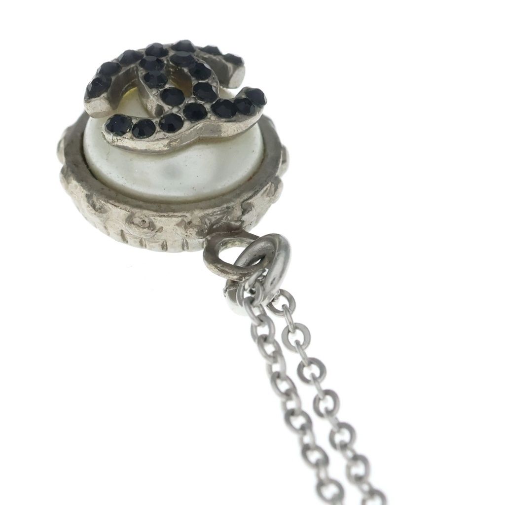 Chanel CC Logo Necklace Silver Metal — view 6
