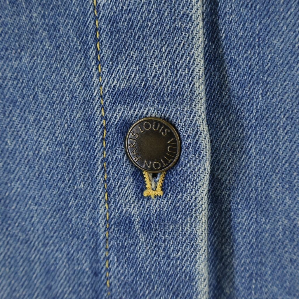 Louis Vuitton LV Logo Embroidery Denim Short Sleeve Shirt Indigo — view 5