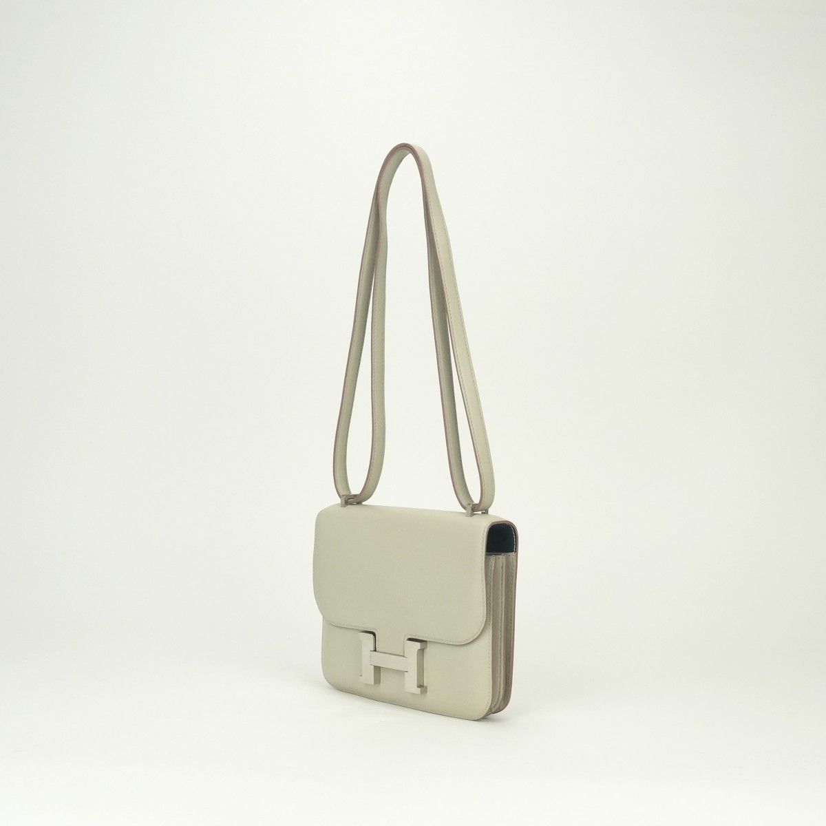 Hermes Constance 3 Mini 18 Constant 3 Mini 18 Shoulder Bag Swift Beton Bleu — view 2