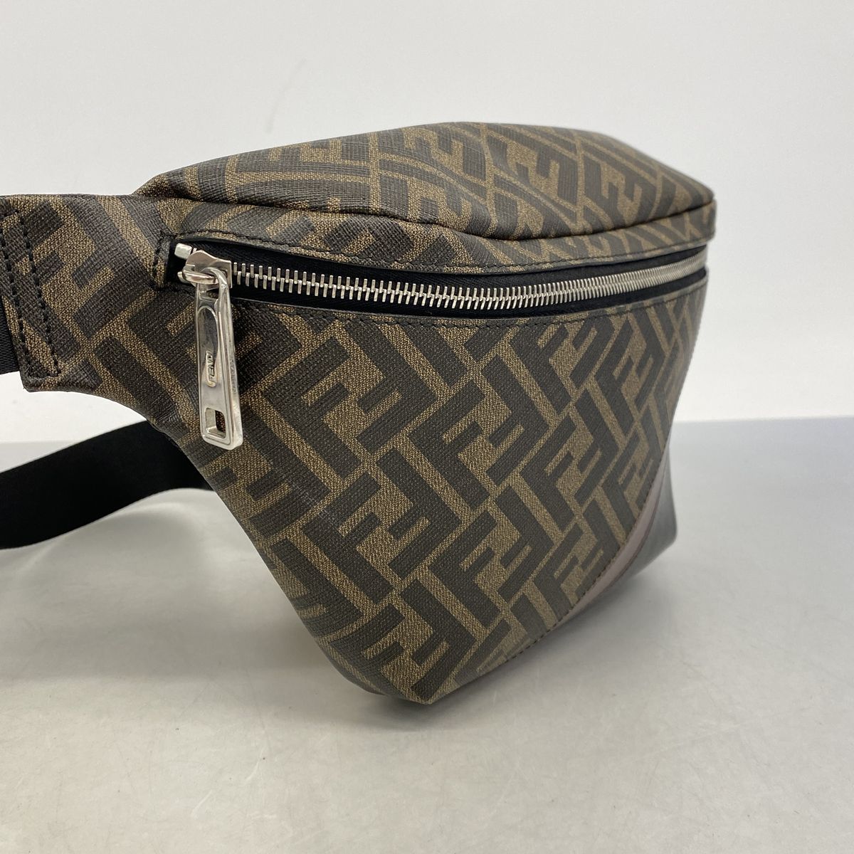 Fendi Waist Bag Zucca Leather Brown Silver — view 2