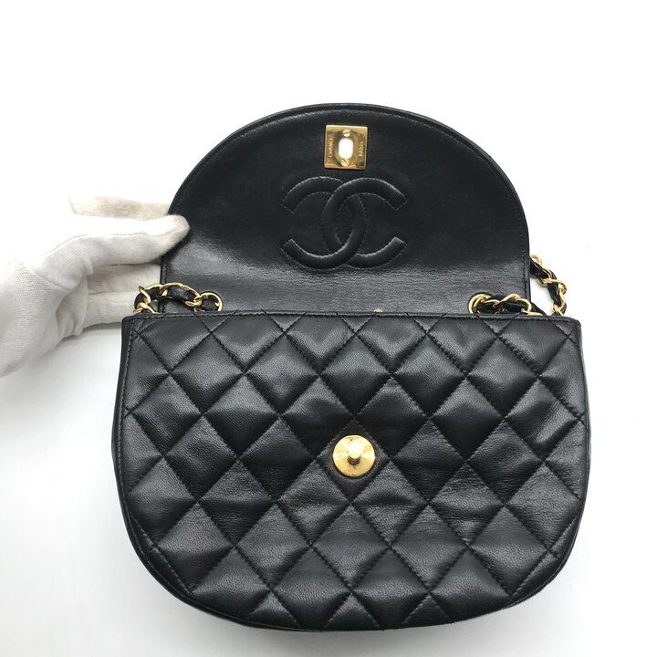 Chanel Chain Shoulder Bag Quilted CC Logo Flap Vintage Black — view 7