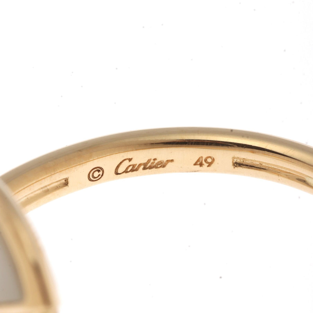Cartier Amulette Ring 18k Yellow Gold White Shell Diamond — view 3