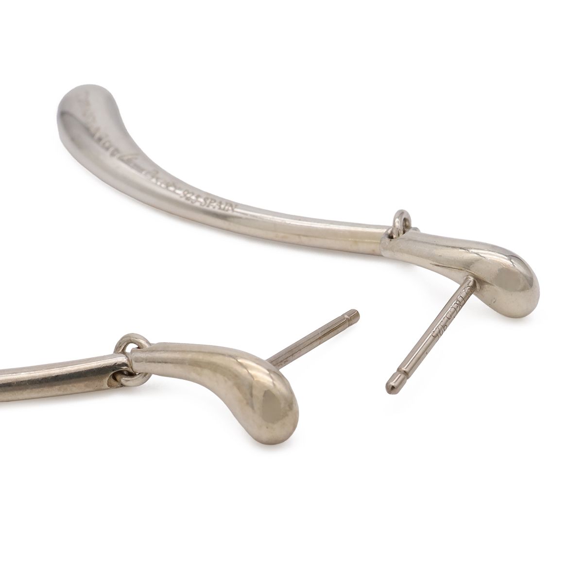 Tiffany & Co Elsa Peretti Elongated Teardrop Earrings Silver — view 5
