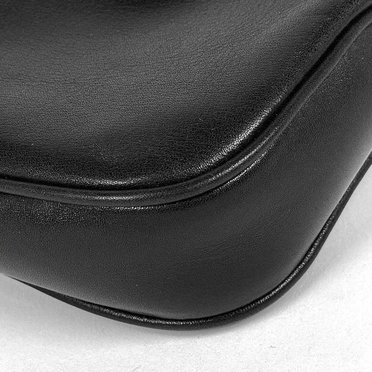 Gucci Lunetta Small Cross Belt Bag Leather Black — view 3