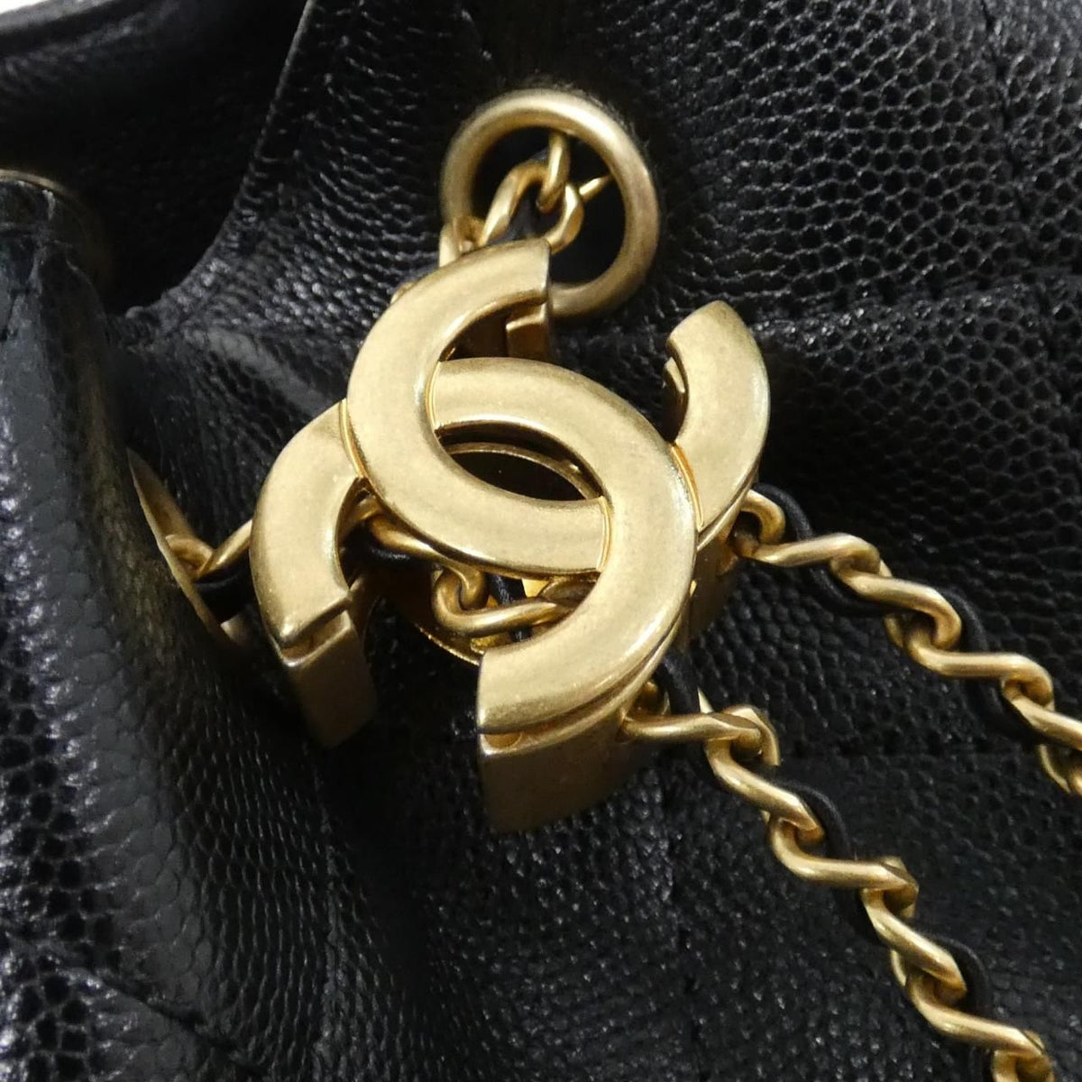 Chanel 25 Line Shoulder Bag — view 4
