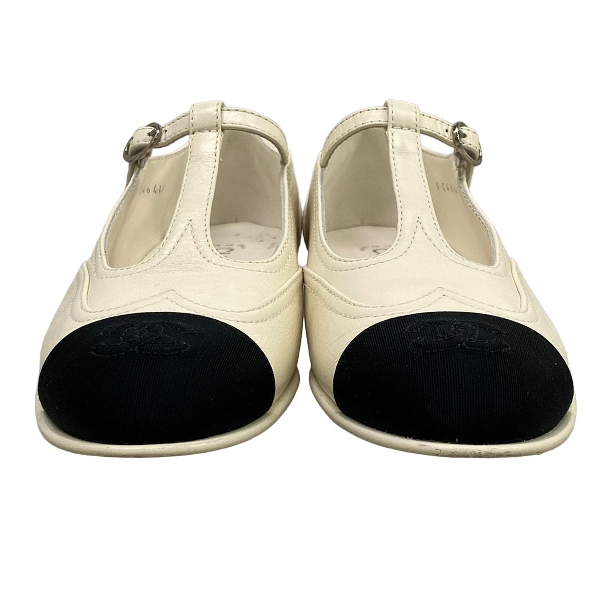 Chanel Shoes White Black CC Logo Leather — view 5