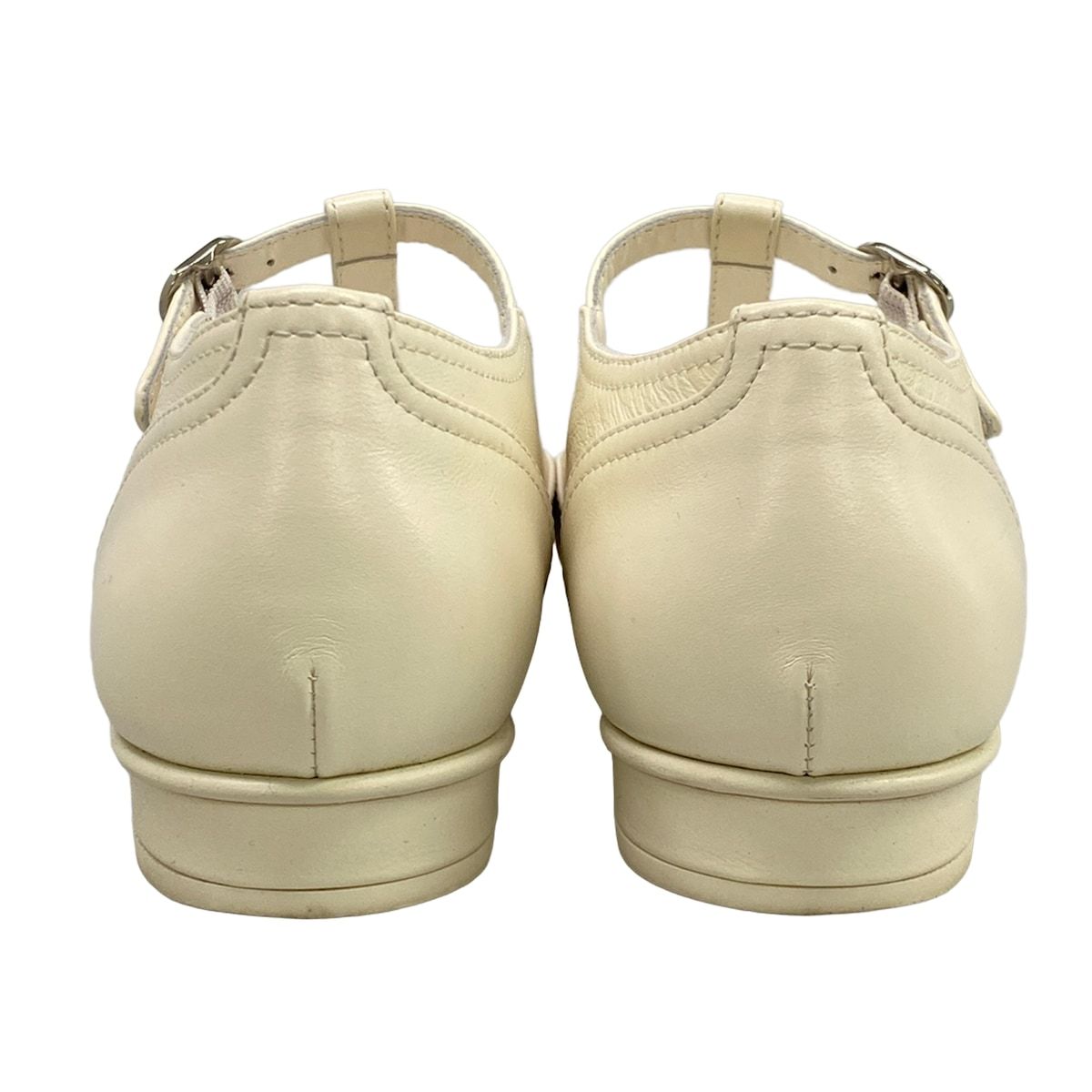 Chanel Shoes White Black CC Logo Leather — view 6