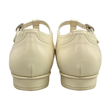Chanel Shoes White Black CC Logo Leather — view 6