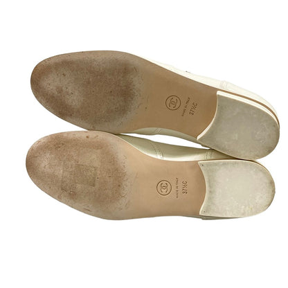 Chanel Shoes White Black CC Logo Leather — view 8