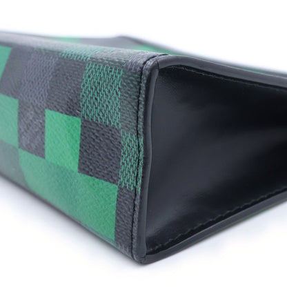 Louis Vuitton Damier Graphite Pi Creasing le Pochette Voyage MM Clutch Black — view 5