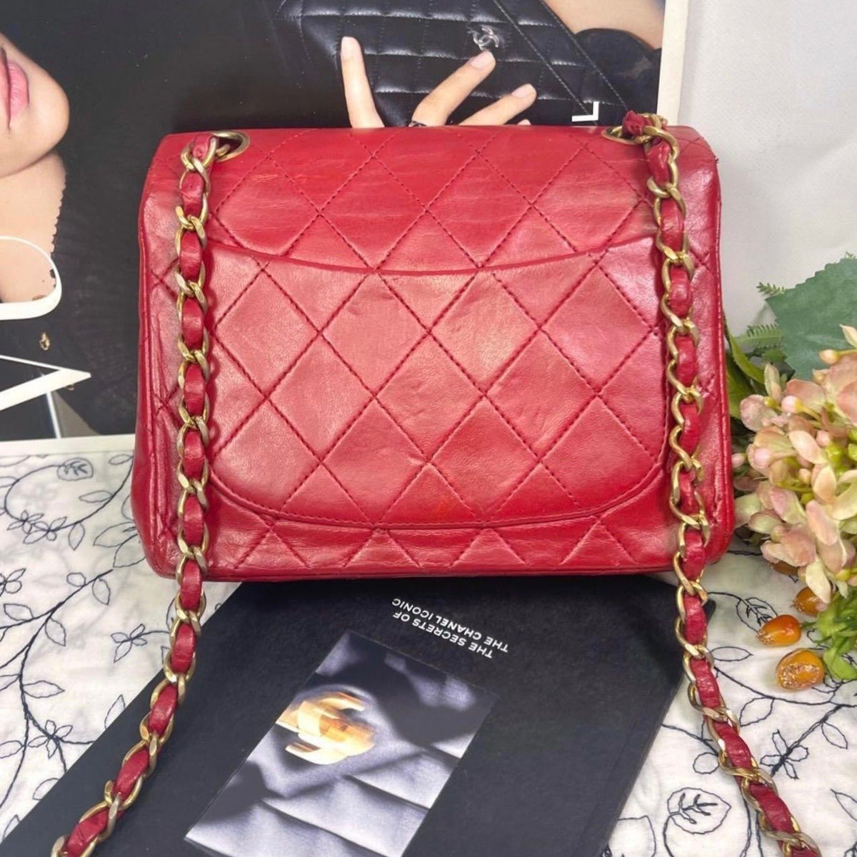 Chanel Quilted Vintage Chain Shoulder Bag — view 3