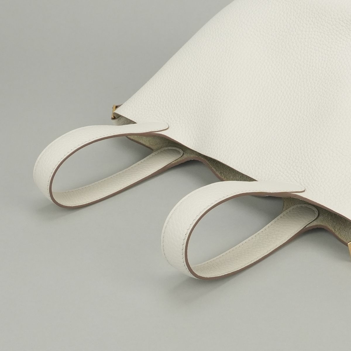 Hermes Picotin Lock PM 18 Tote Taurillon Clemence Gray Pale White Gold — view 4