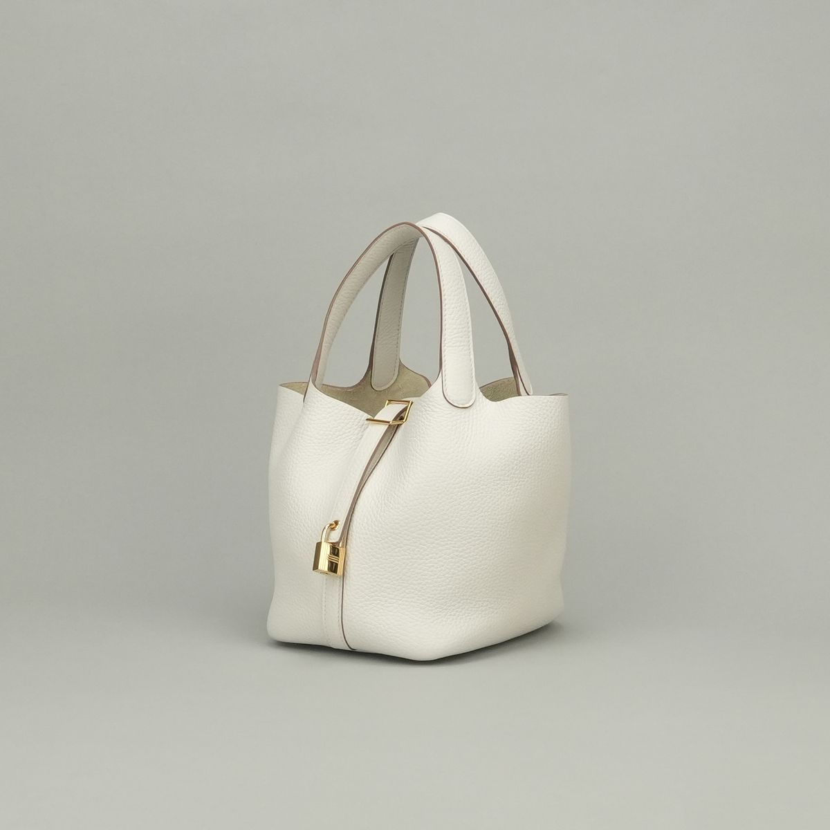 Hermes Picotin Lock PM 18 Tote Taurillon Clemence Gray Pale White Gold — view 2