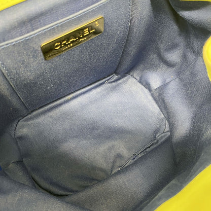 Chanel Backpack Tweed Green Champagne Gold — view 4
