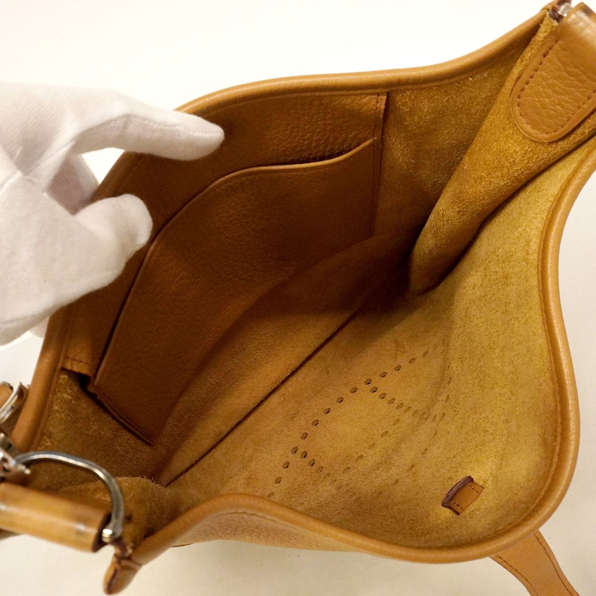 Hermes Shoulder Bag Evelyne Taurillon Clemence Tabac Camel Silver — view 4